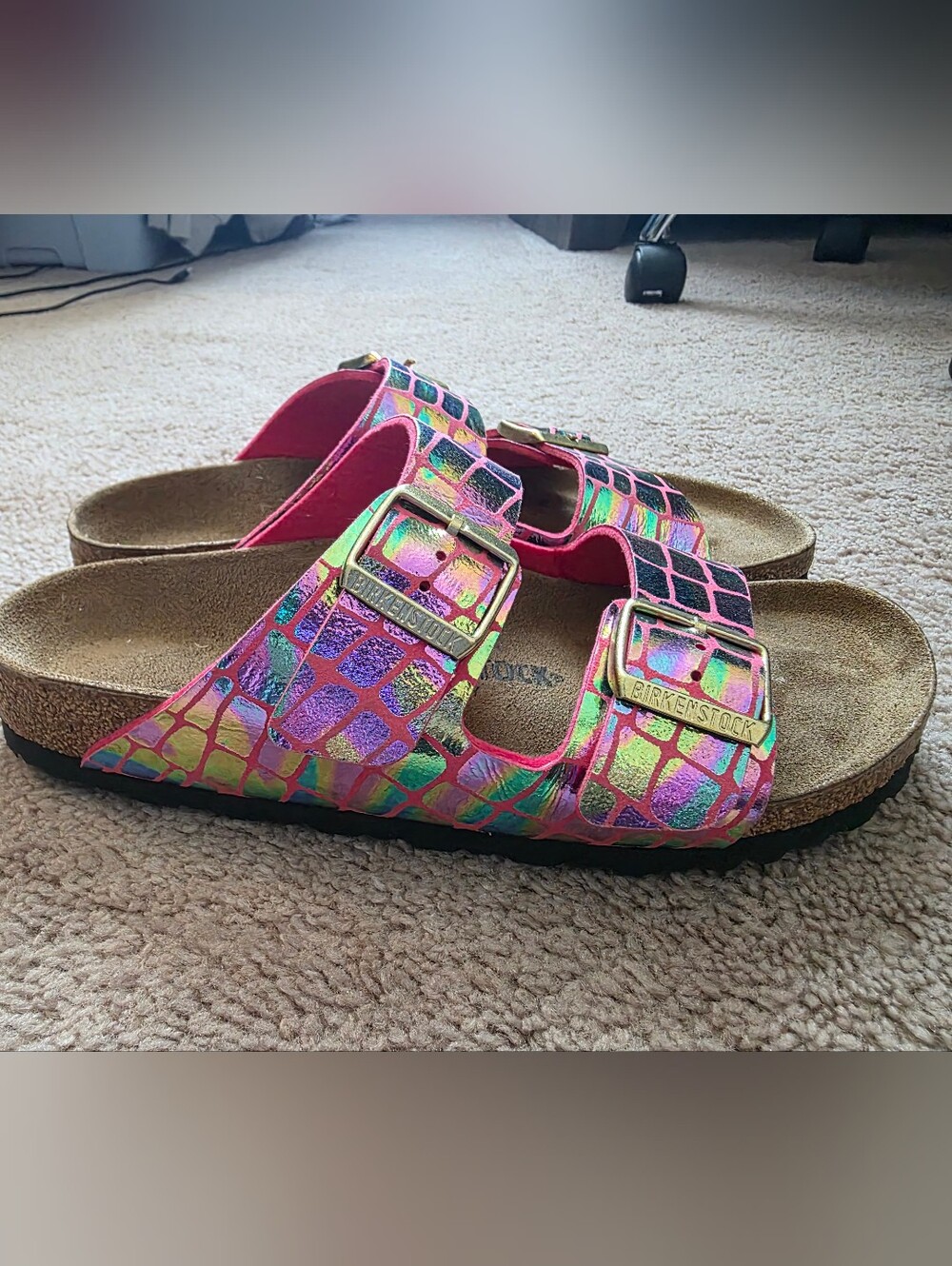 Birkenstock Arizona Gator Gleam Sandals Raspberry Pink Iridescent Sz 39 8-8.5